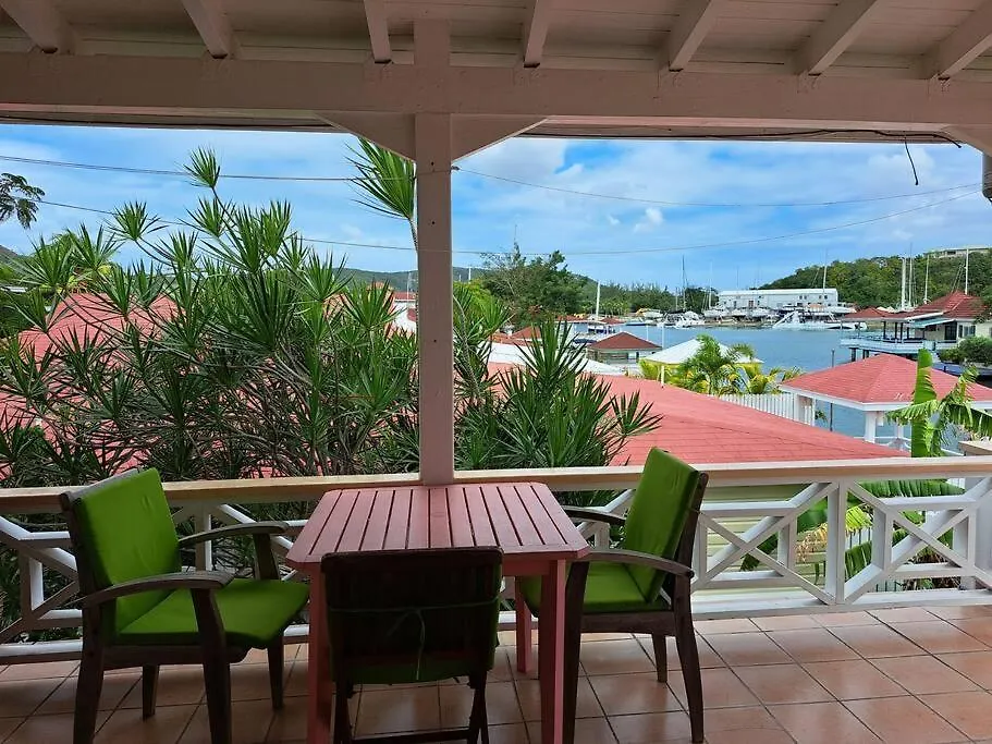 Beautiful One Bedroom Apartment 3 Minutes From The Beach location