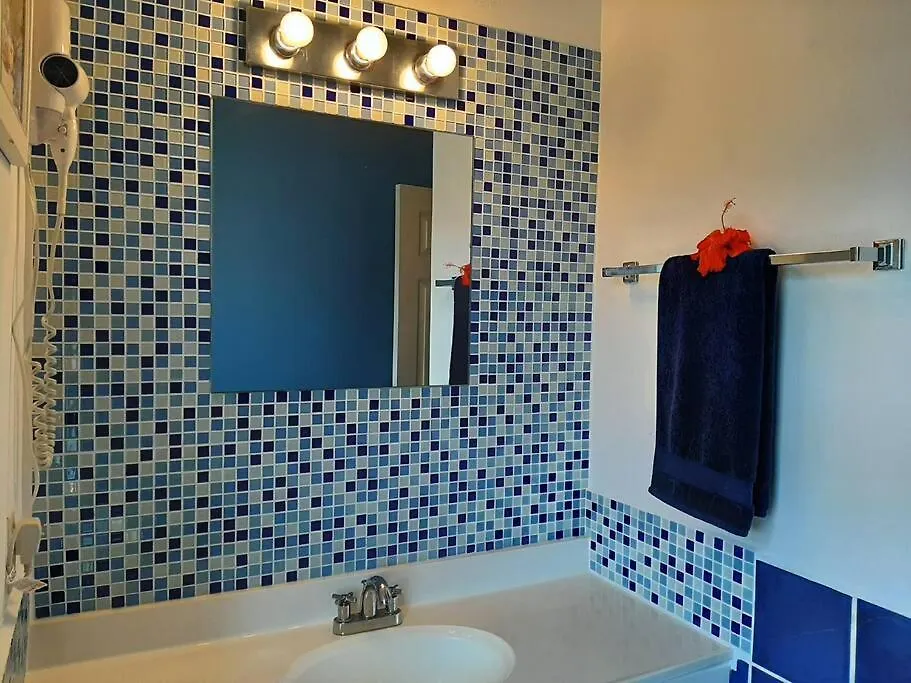 Beautiful One Bedroom Apartment 3 Minutes From The Beach Jolly Harbour